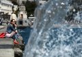 Девушка на набережной в Ялте Девушка на набережной в Ялте