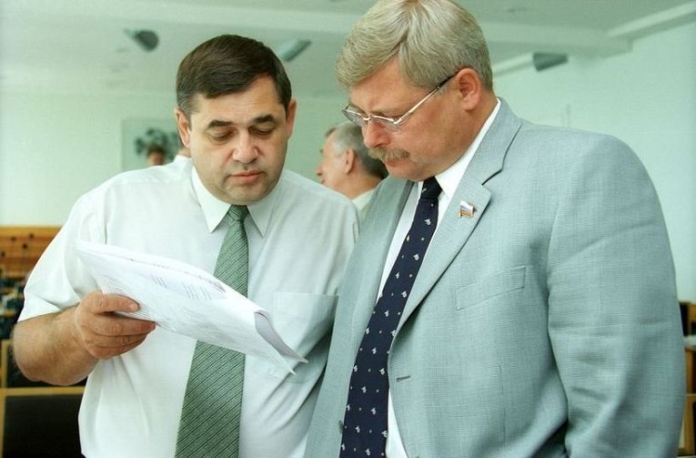 Ба, знакомые все лица: депутаты облдумы в объективах фотокамер Ба, знакомые все лица: депутаты облдумы в объективах фотокамер