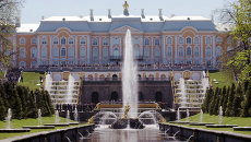 Праздник фонтанов в Петергофе Праздник фонтанов в Петергофе