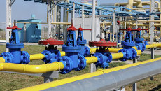 Работа отделения управления переработки газа, архивное фото Работа отделения управления переработки газа, архивное фото