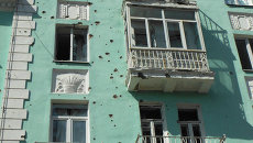 Здание в центре города Луганск. Архивное фото Здание в центре города Луганск. Архивное фото