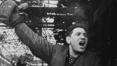 Сержант Мартыненков во время сражения за завод Красный Октябрь в Сталинграде Сержант Мартыненков во время сражения за завод Красный Октябрь в Сталинграде