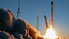 Запуск беспилотной ракеты Falcon 9. Архивное фото Запуск беспилотной ракеты Falcon 9. Архивное фото