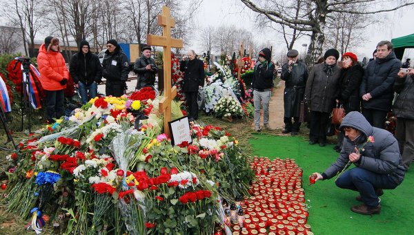 фото могила немцова на троекуровском кладбище фото онлайн фото могила немцова на троекуровском кладбище фото