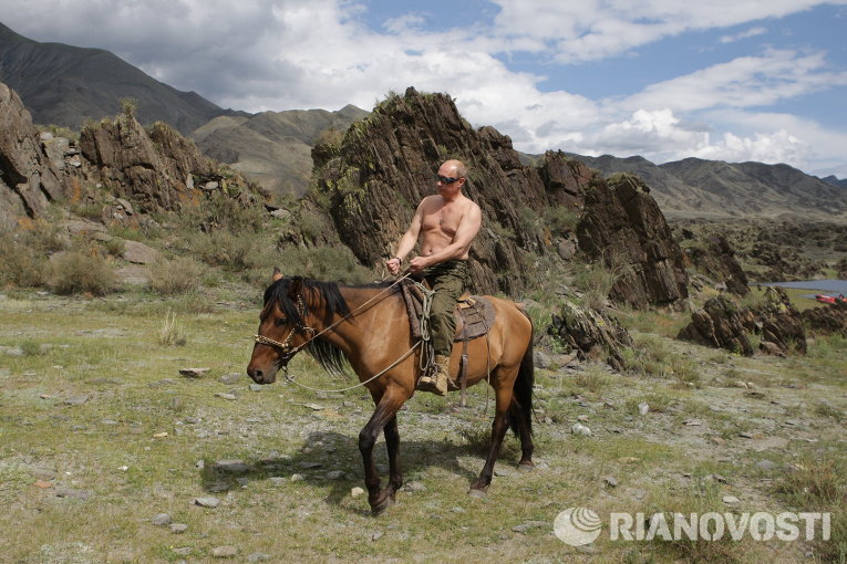 Премьер-министр РФ Владимир Путин на отдыхе в Республике Тыва Премьер-министр РФ Владимир Путин на отдыхе в Республике Тыва