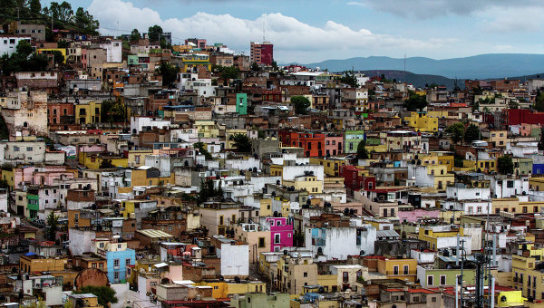 Общий вид на город в Мексике. Архивное фото