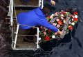 Спуск венков в Баренцевом море в память о погибших членах экипажа АПЛ Курск Спуск венков в Баренцевом море в память о погибших членах экипажа АПЛ Курск
