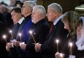 Председатель Законодательного Собрания Вячеслав Макаров и губернатор Санкт-Петербурга Георгий Полтавченко во время поминальной службы по жертвам авиакатастрофы А321 в Исаакиевском соборе Санкт-Петербурга Председатель Законодательного Собрания Вячеслав Макаров и губернатор Санкт-Петербурга Георгий Полтавченко во время поминальной службы по жертвам авиакатастрофы А321 в Исаакиевском соборе Санкт-Петербурга