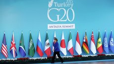 Канцлер Германии направляется на церемонию открытия саммита G20. Архивное фото Канцлер Германии направляется на церемонию открытия саммита G20. Архивное фото
