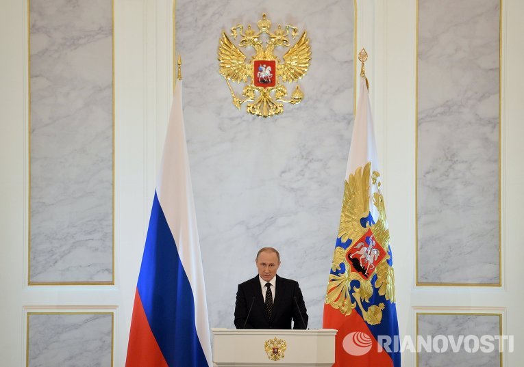 Обращение президента РФ Владимира Путина с ежегодным посланием к Федеральному Собранию Обращение президента РФ Владимира Путина с ежегодным посланием к Федеральному Собранию