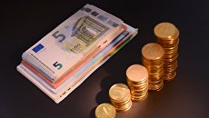 Денежные купюры и монеты России и Европейского Союза Денежные купюры и монеты России и Европейского Союза