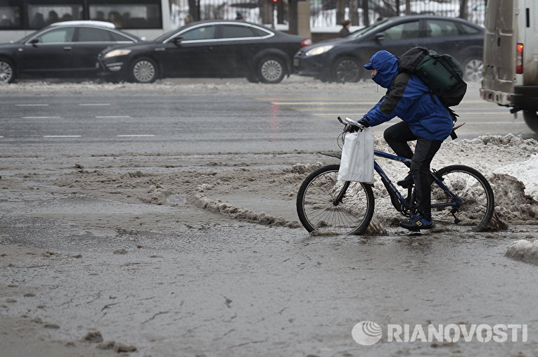 Уборка снега в Москве Уборка снега в Москве