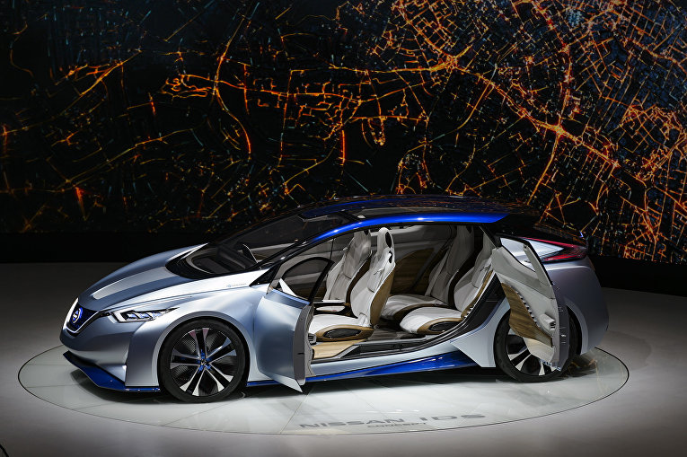 Автомобиль The Nissan IDS на 86-м международном автосалоне в Женеве. Март 2016 Автомобиль The Nissan IDS на 86-м международном автосалоне в Женеве. Март 2016
