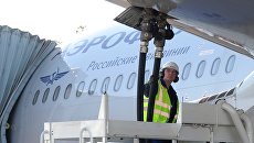 Топливно-заправочный комплекс Газпромнефть-Аэро Шереметьево. Архивное фото Топливно-заправочный комплекс Газпромнефть-Аэро Шереметьево. Архивное фото