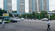 На одной из улиц города Ташкента. Архивное фото На одной из улиц города Ташкента. Архивное фото