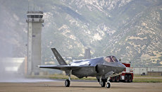 Американский истребитель Lockheed Martin F-35 Lightning II. Архивное фото Американский истребитель Lockheed Martin F-35 Lightning II. Архивное фото