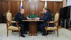 Президент РФ В. Путин встретился с губернатором Калининградской области Николаем Цукановым Президент РФ В. Путин встретился с губернатором Калининградской области Николаем Цукановым
