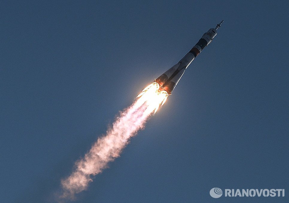 Пуск ракеты-носителя Союз-ФГ с транспортным пилотируемым кораблем Союз МС с космодрома Байконур Пуск ракеты-носителя Союз-ФГ с транспортным пилотируемым кораблем Союз МС с космодрома Байконур