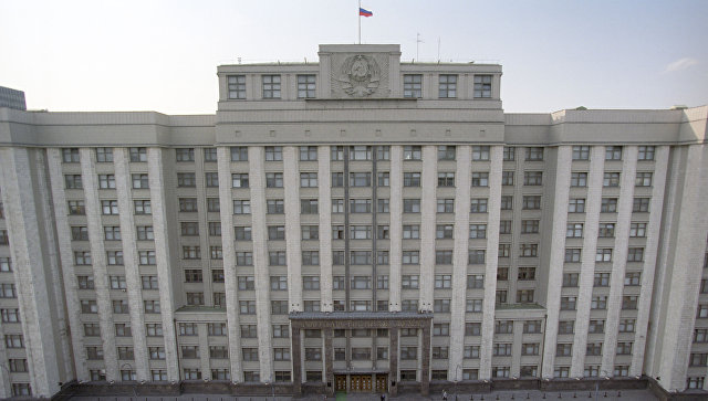 Госдуму призвали обсудить вопрос о первом рабочем месте выпускника