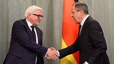 Глава МИД РФ Сергей Лавров и министр иностранных дел Германии Франк-Вальтер Штайнмайер. Архивное фото Глава МИД РФ Сергей Лавров и министр иностранных дел Германии Франк-Вальтер Штайнмайер. Архивное фото