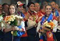 Олимпийские чемпионки по художественной гимнастике Вера Бирюкова и Маргарита Мамун во время церемонии встречи в аэропорту Шереметьево Олимпийские чемпионки по художественной гимнастике Вера Бирюкова и Маргарита Мамун во время церемонии встречи в аэропорту Шереметьево