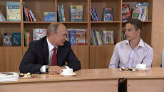 Путин посоветовал стремящимся к лидерству школьникам не зазнаваться Путин посоветовал стремящимся к лидерству школьникам не зазнаваться