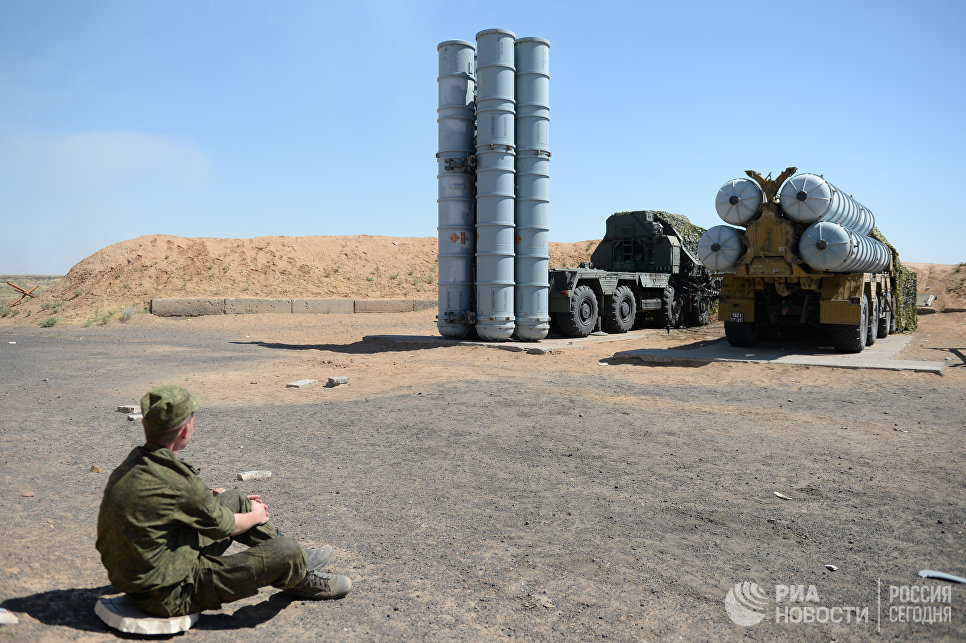 Боевые стрельбы ЗРС С-300 на полигоне Ашулук Боевые стрельбы ЗРС С-300 на полигоне Ашулук