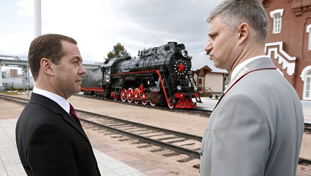 Медведев: к строительству ж/д развязок надо привлекать средства регионов