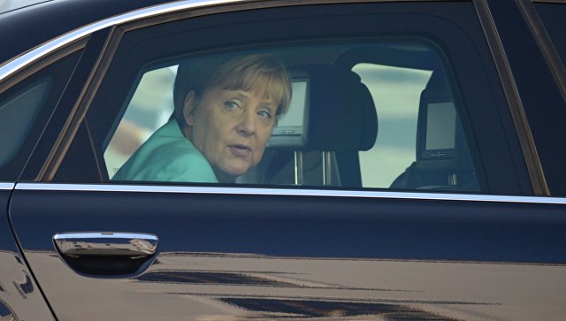 Spiegel: Меркель сейчас не до новых санкций против России