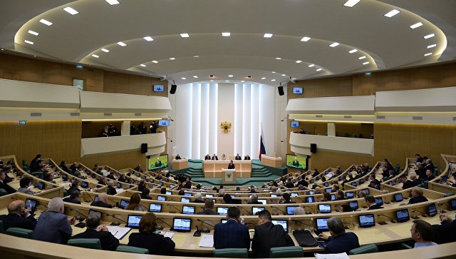 СФ одобрил закон о заморозке до 2020 года роста надбавок к пенсиям селян