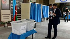 Избирательный участок в Баку во время референдума по изменениям в конституцию Азербайджана. 26 сентября 2016 года Избирательный участок в Баку во время референдума по изменениям в конституцию Азербайджана. 26 сентября 2016 года