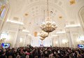Президент РФ Владимир Путин выступает с ежегодным посланием Федеральному Собранию в Георгиевском зале Кремля. 1 декабря 2016 Президент РФ Владимир Путин выступает с ежегодным посланием Федеральному Собранию в Георгиевском зале Кремля. 1 декабря 2016