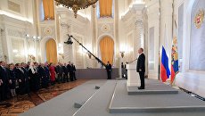 Президент РФ Владимир Путин выступает с ежегодным посланием Федеральному Собранию в Георгиевском зале Кремля. 1 декабря 2016 Президент РФ Владимир Путин выступает с ежегодным посланием Федеральному Собранию в Георгиевском зале Кремля. 1 декабря 2016