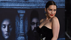 Эмилия Кларк на премьере шестого сезона сериала Игра престолов в Лос-Анджелесе. Архивное фото Эмилия Кларк на премьере шестого сезона сериала Игра престолов в Лос-Анджелесе. Архивное фото