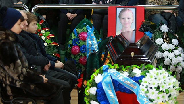 В Нефтеюганске прошли похороны девяти жертв автокатастрофы