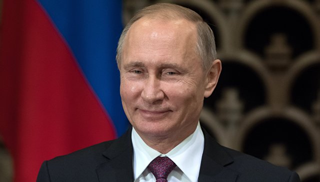 Путин поздравил Алиева с 55-летием