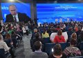 Президент РФ Владимир Путин на двенадцатой большой ежегодной пресс-конференции в Центре международной торговли на Красной Пресне. 23 декабря 2016 Президент РФ Владимир Путин на двенадцатой большой ежегодной пресс-конференции в Центре международной торговли на Красной Пресне. 23 декабря 2016