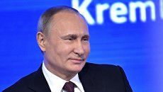 Президент РФ Владимир Путин на двенадцатой большой ежегодной пресс-конференции в Центре международной торговли на Красной Пресне. 23 декабря 2016 Президент РФ Владимир Путин на двенадцатой большой ежегодной пресс-конференции в Центре международной торговли на Красной Пресне. 23 декабря 2016
