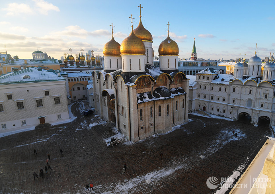 Грановитая палата, собор Спаса нерукотворного образа, Успенский собор и храм Двенадцати апостолов на территории Московского Кремля Грановитая палата, собор Спаса нерукотворного образа, Успенский собор и храм Двенадцати апостолов на территории Московского Кремля