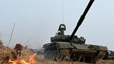 Соревнования Танковый биатлон и Суворовский натиск. Архивное фото Соревнования Танковый биатлон и Суворовский натиск. Архивное фото