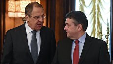 Министр иностранных дел РФ Сергей Лавров и министр иностранных дел Германии Зигмар Габриэль во время встречи в Москве. 9 марта 2017 Министр иностранных дел РФ Сергей Лавров и министр иностранных дел Германии Зигмар Габриэль во время встречи в Москве. 9 марта 2017