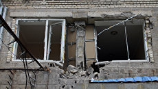 Последствия обстрела в Донбассе. Архивное фото Последствия обстрела в Донбассе. Архивное фото
