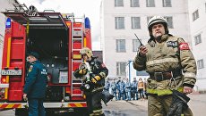 Пожарные. Архивное фото Пожарные. Архивное фото