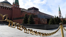 Мавзолей В.И. Ленина на Красной площади в Москве. Архивное фото Мавзолей В.И. Ленина на Красной площади в Москве. Архивное фото