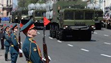 Береговой ракетный комплекс Бал во время военного парада во Владивостоке, посвящённого 72-й годовщине Победы в Великой Отечественной войне 1941-1945 годов Береговой ракетный комплекс Бал во время военного парада во Владивостоке, посвящённого 72-й годовщине Победы в Великой Отечественной войне 1941-1945 годов