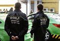 Сотрудники возле автомобилей новой службы ЦОДД Дорожный патруль Сотрудники возле автомобилей новой службы ЦОДД Дорожный патруль