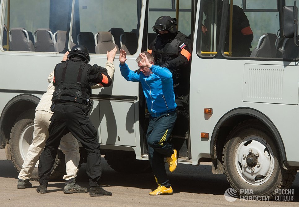 Показательные выступления спецподразделений правоохранительных органов РФ на открытии выставки День передовых технологий правоохранительных органов РФ в Московской области Показательные выступления спецподразделений правоохранительных органов РФ на открытии выставки День передовых технологий правоохранительных органов РФ в Московской области