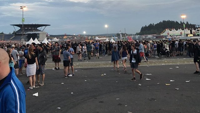 Эвакуация посетителей рок-фестиваля Rock am Ring