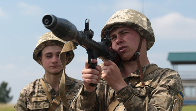 Военнослужащие вооруженных сил Украины. Архивное фото