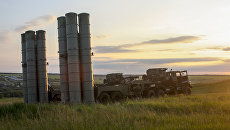 Зенитные ракетные комплексы С-300 Фаворит. Архивное фото Зенитные ракетные комплексы С-300 Фаворит. Архивное фото